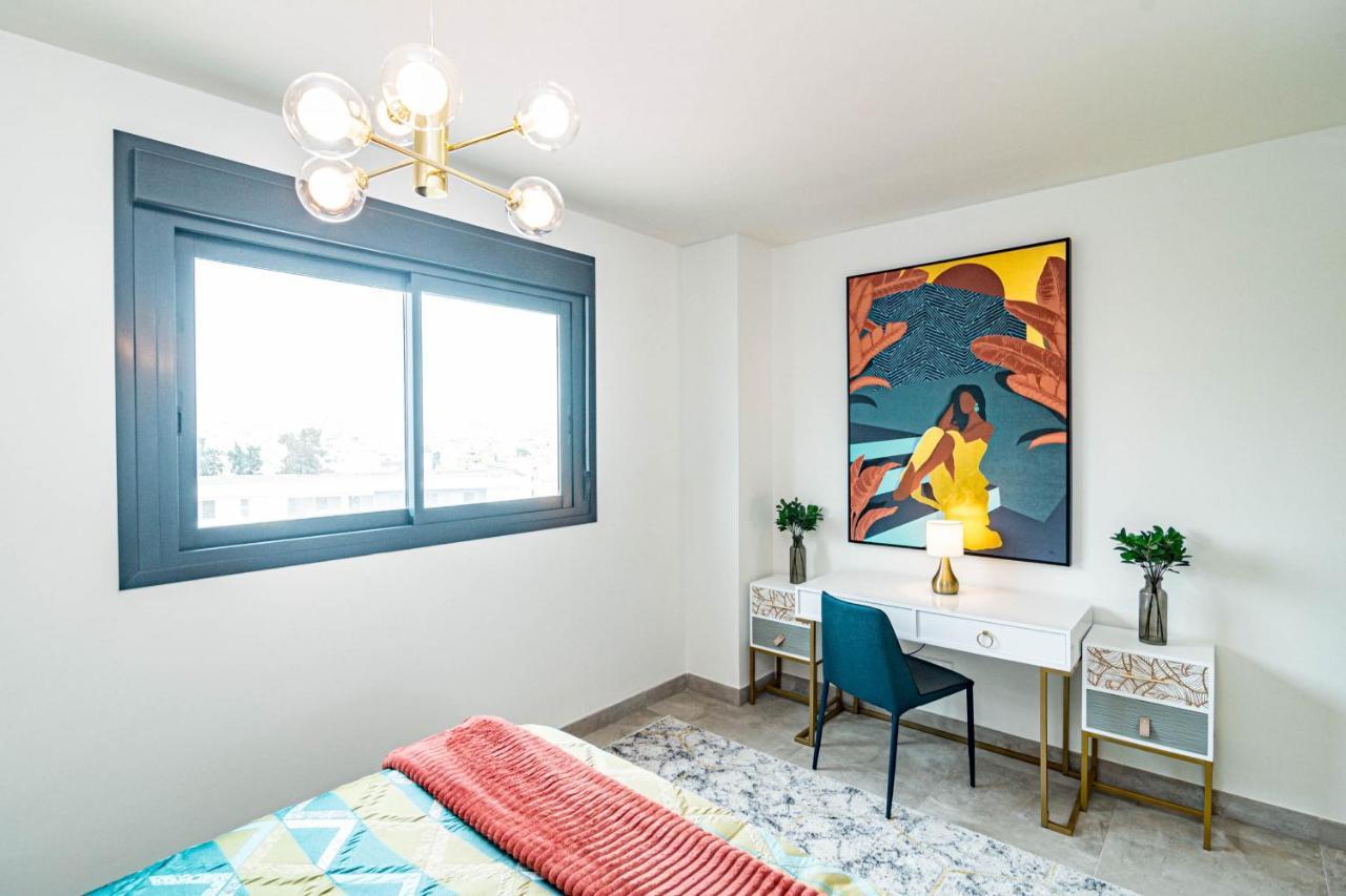 Inf25E- Tastefully Furnished Flat, Estepona Center 外观 照片