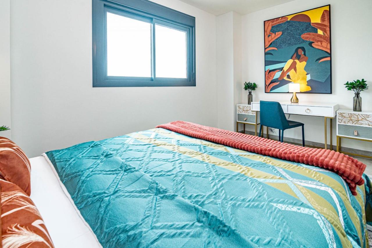 Inf25E- Tastefully Furnished Flat, Estepona Center 外观 照片